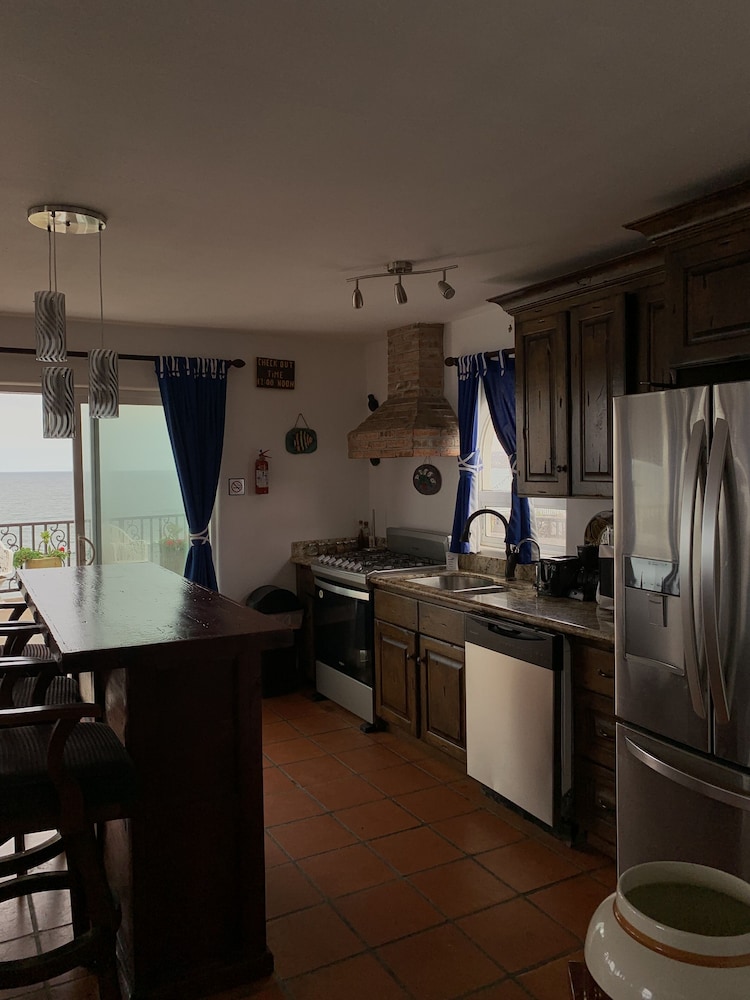 Casa Playa Baja
