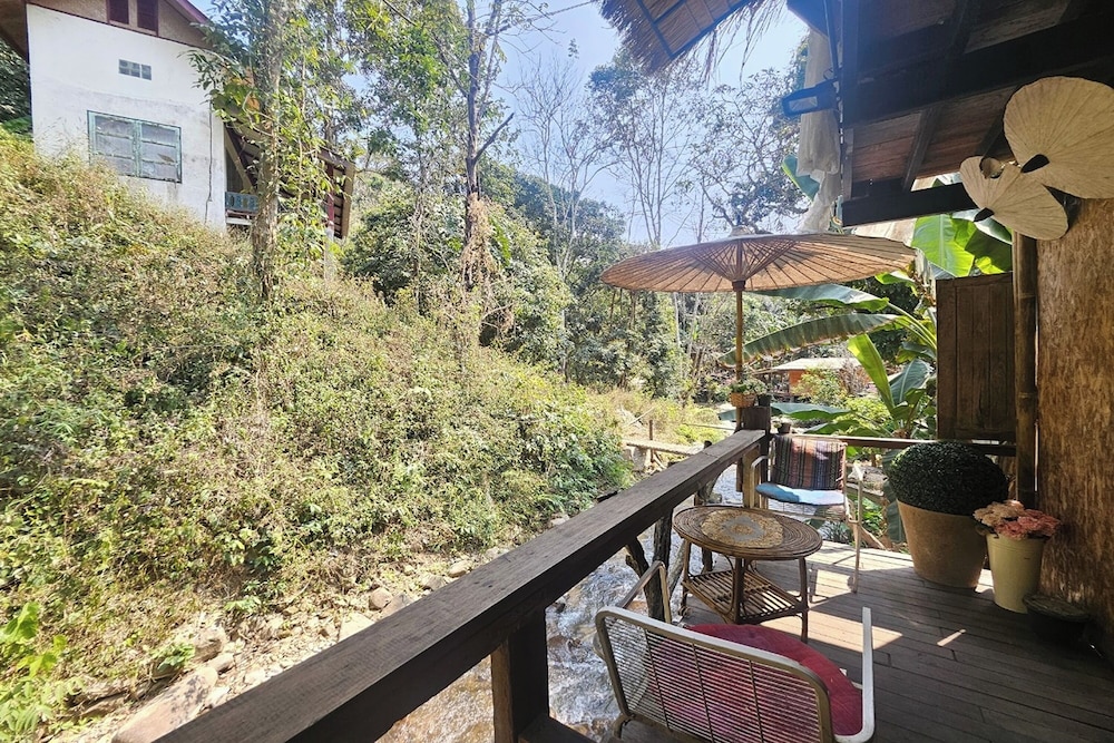 Mae Mae Home