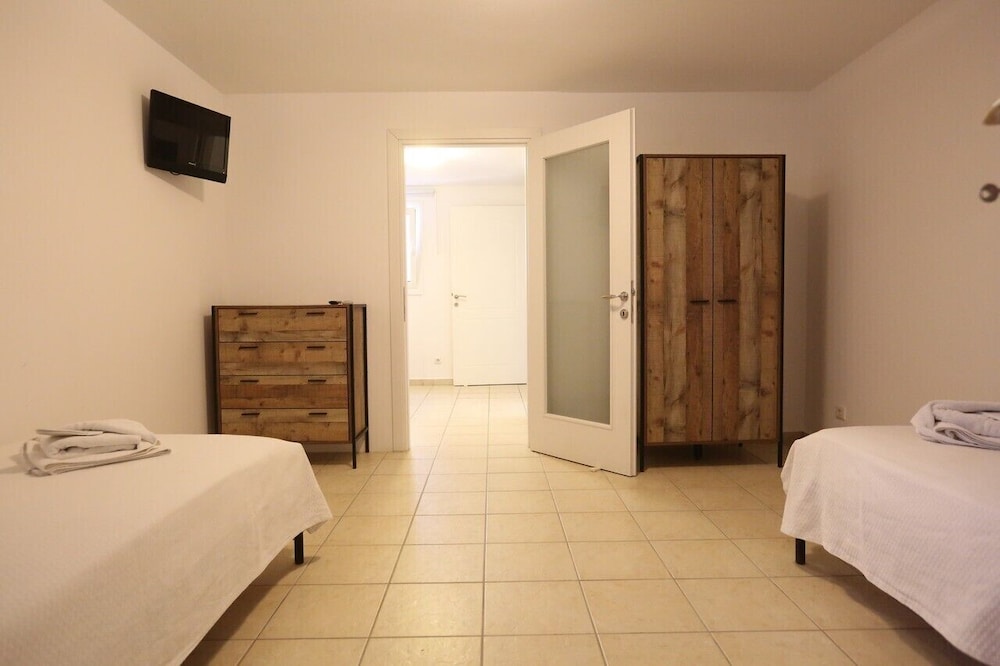 Sunrise Beach Suites