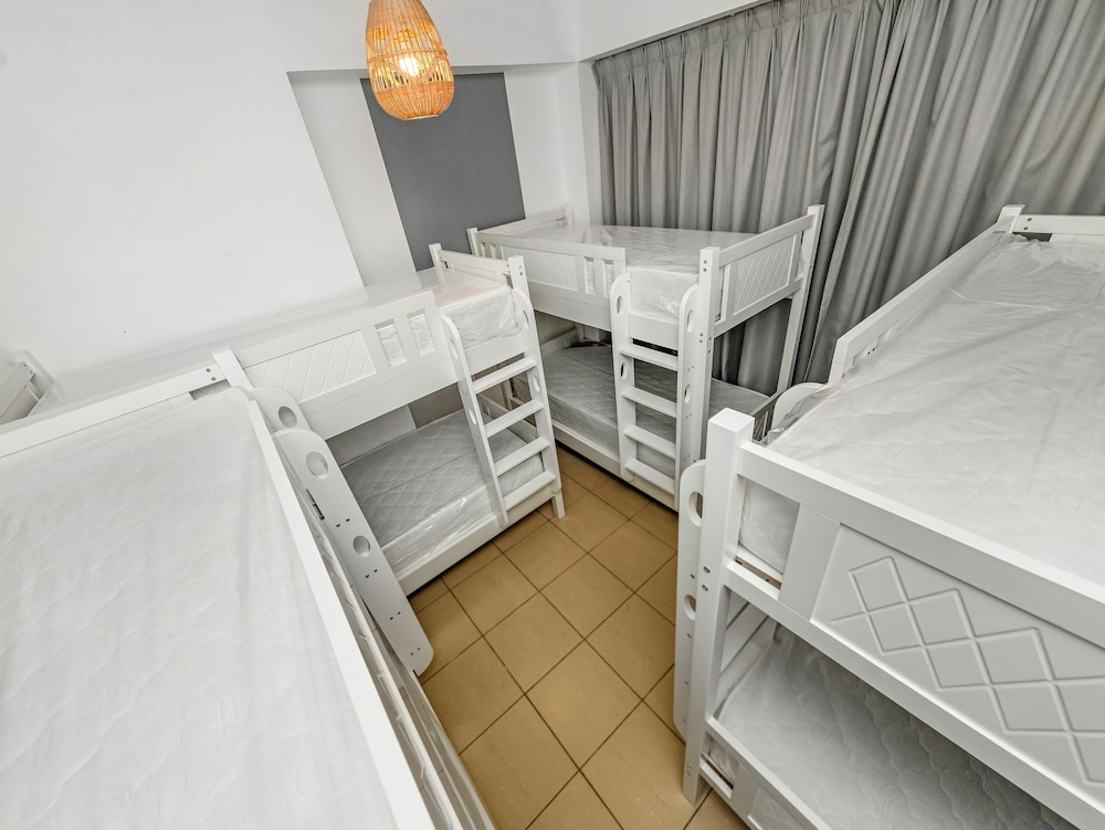 Seaside Hostels