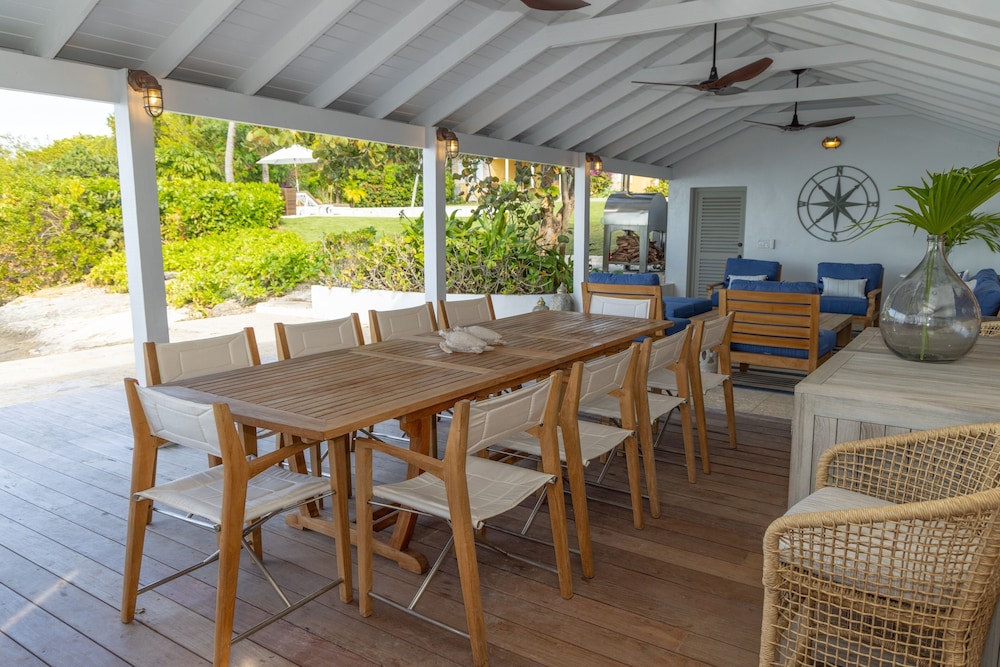 Beehive Harbour Island. Luxury Dream World On The Bay. Private D 5 Bedroom Home