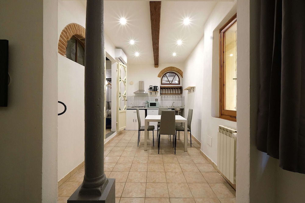 Wine Apartments Florence Sagrantino