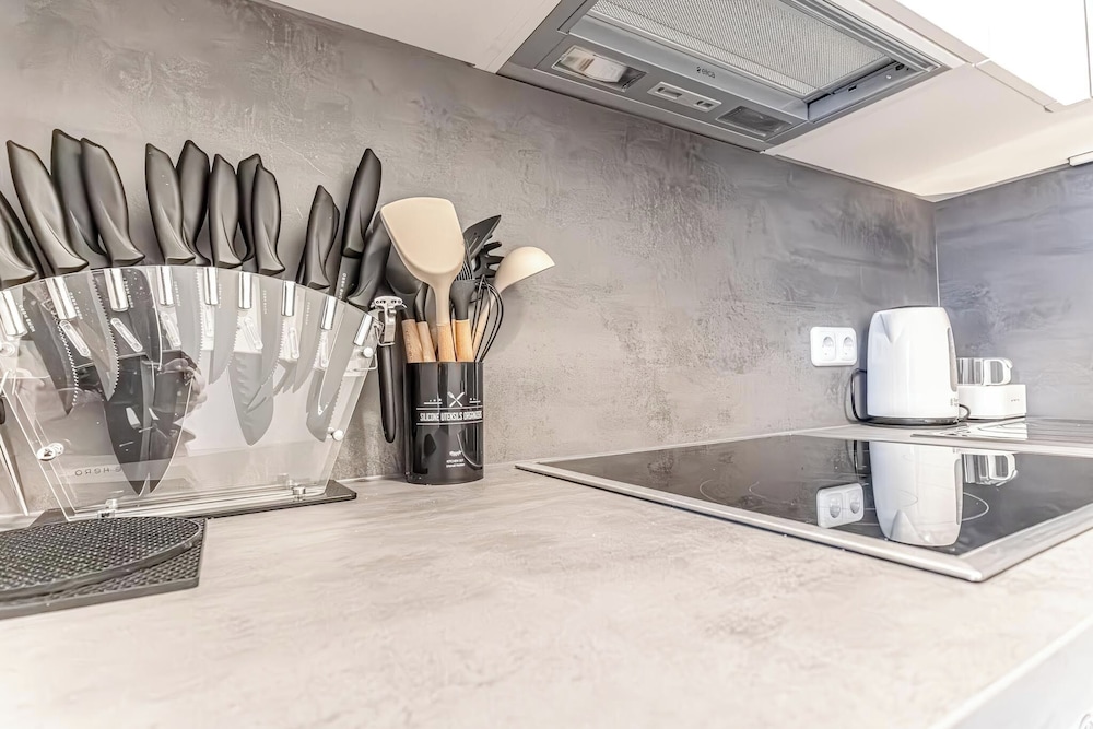 Stylish Modern 1BR 1LR Apartment Vienna