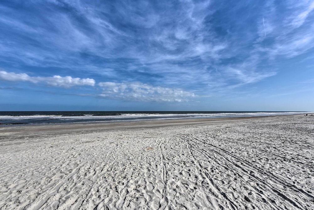 Private Beach Access: Hilton Head Island Condo!