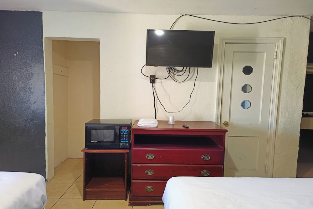 Crown Inn By Oyo Orangeburg Hwy 301