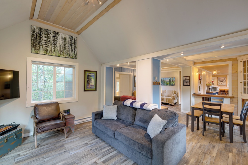 Near Payette Lake! Cabin w/ Outdoor Space