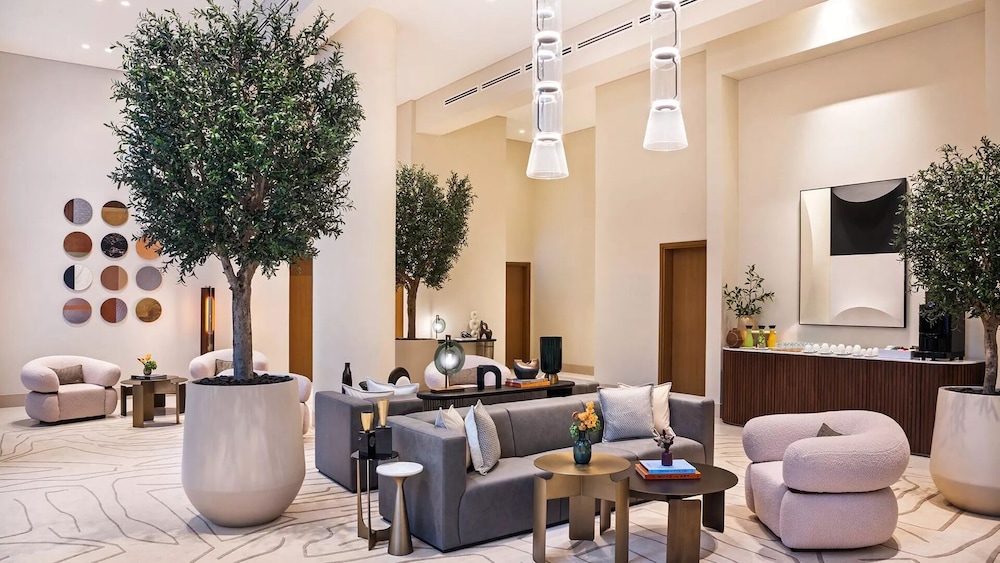 Chic 2 BR in Vida Residences Canal View