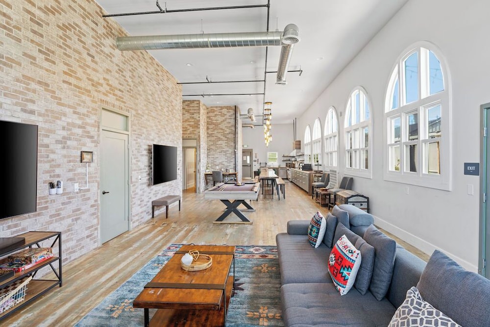 6BR Sanctuary