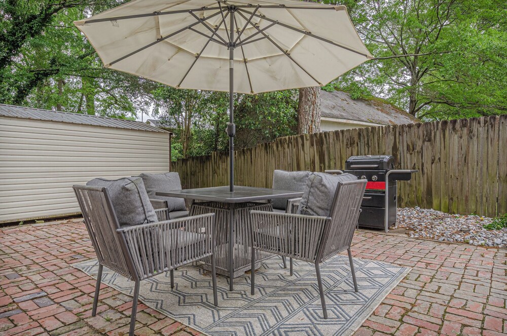 Cozy Bungalow Retreat w FirePit & Grill