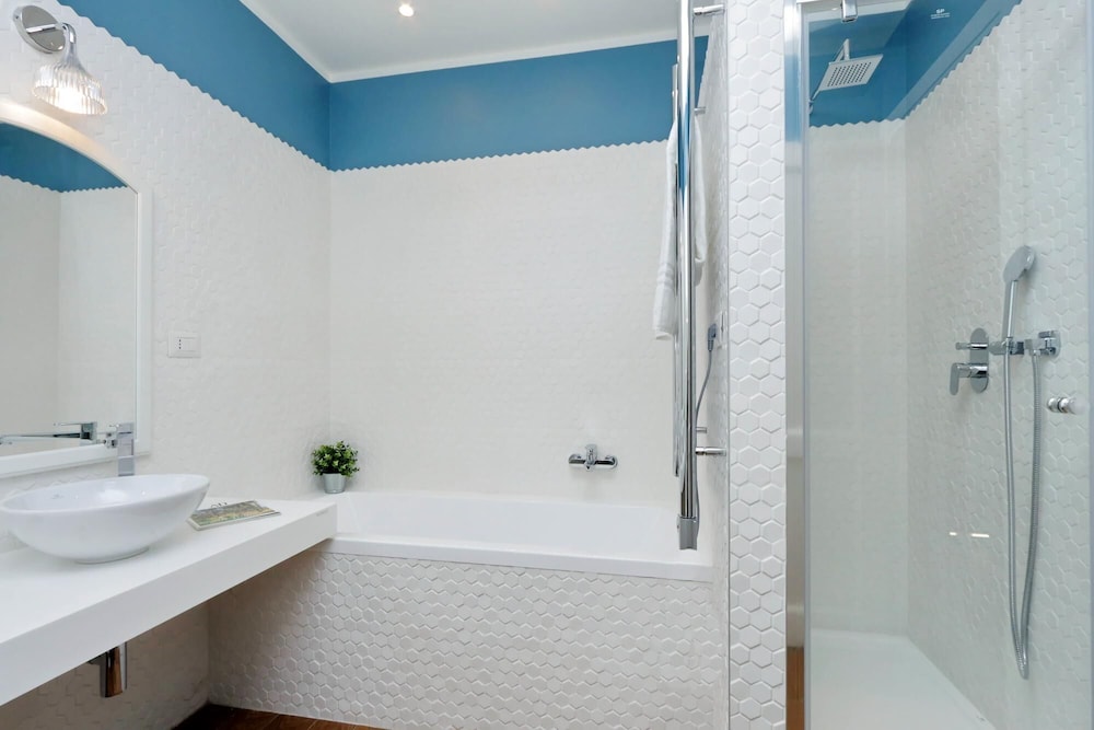 Rm-h501-pale6l4 Monti Apartments - M15
