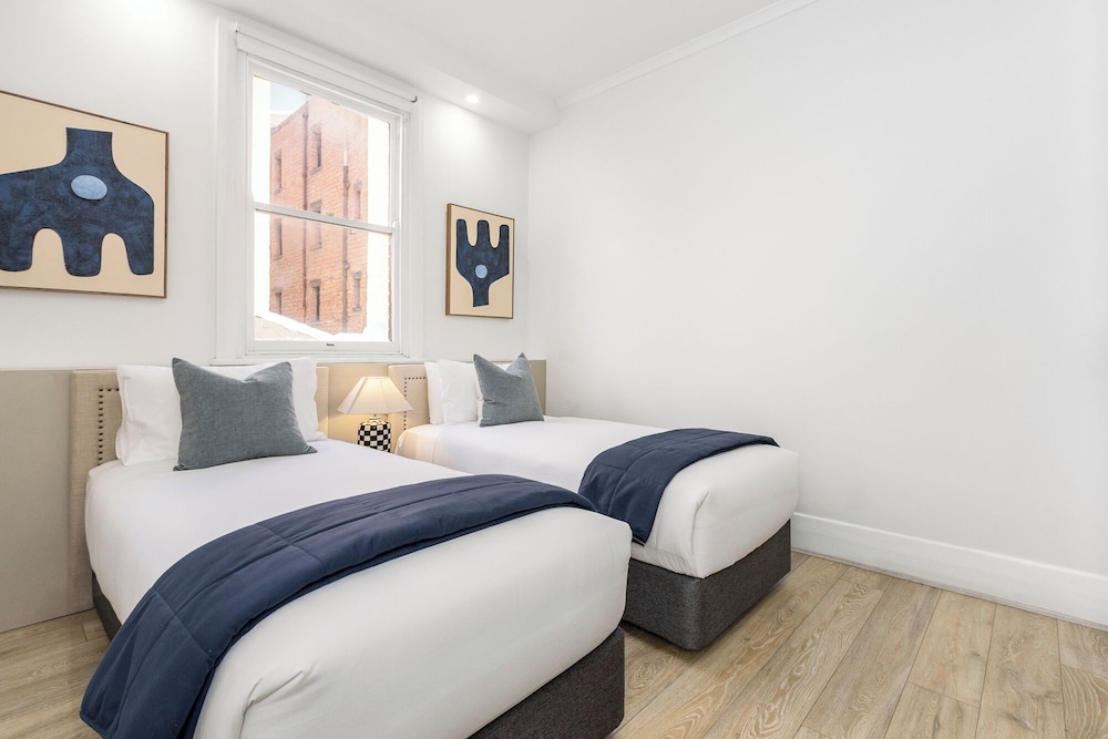 Simpson Street Apartments by Urban Rest