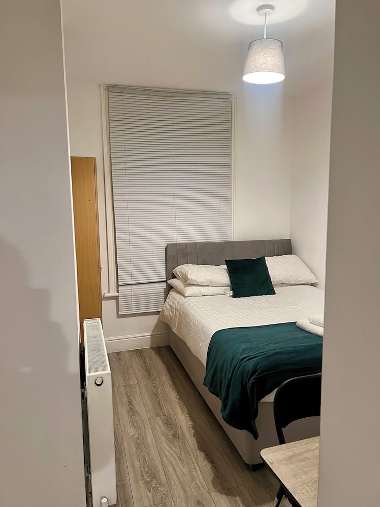The Coral Guest House Fratton