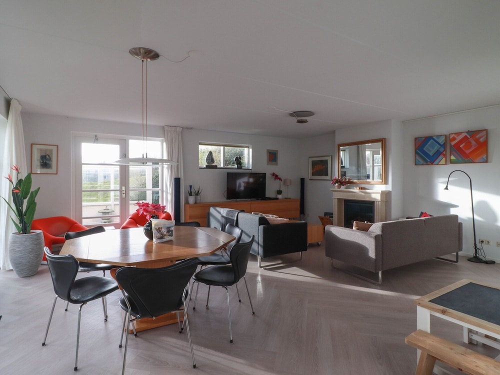 Modern Villa in Makkum With Garden view 3