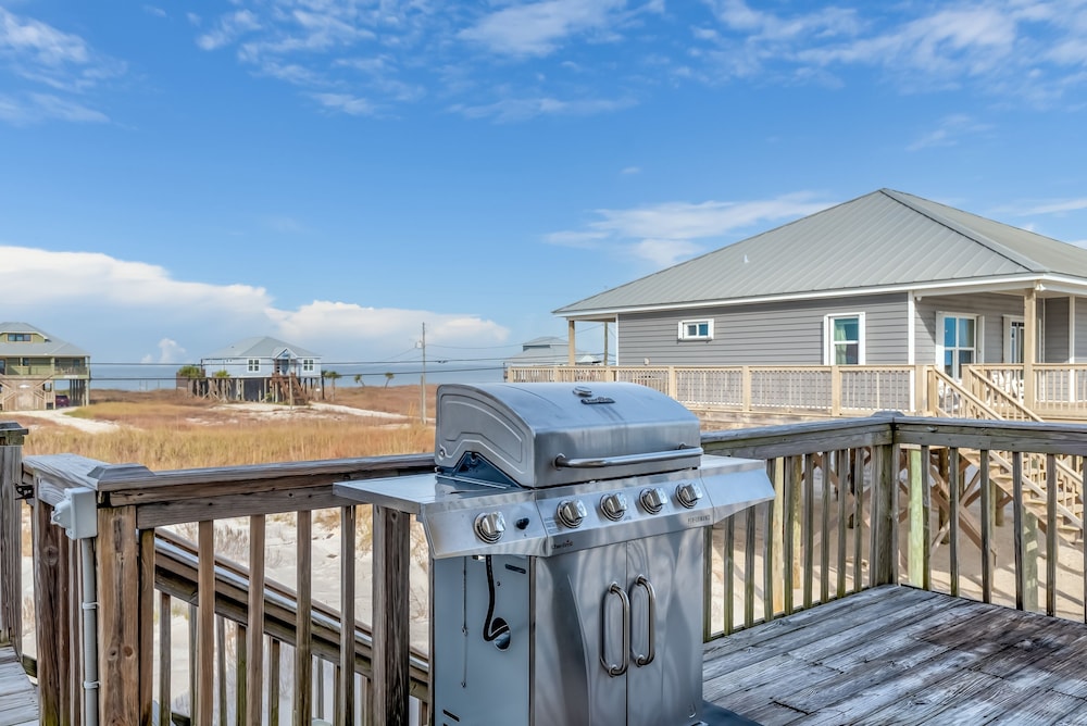 Surfside - 2431 Bienville 4 Bedroom Home by RedAwning