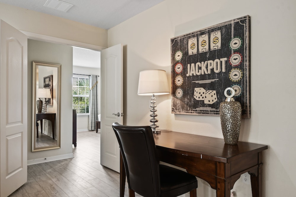 Ultimate 8BR Family Fun in Resort Near Disney!