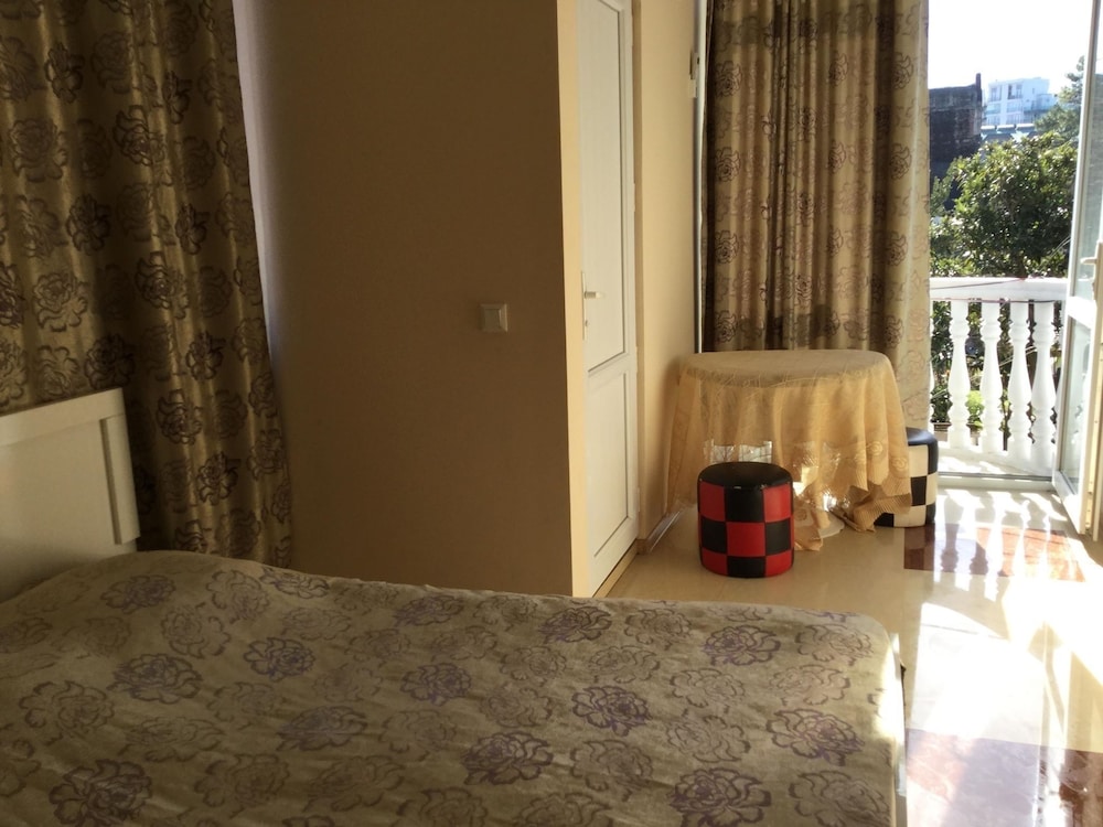 Photo 24