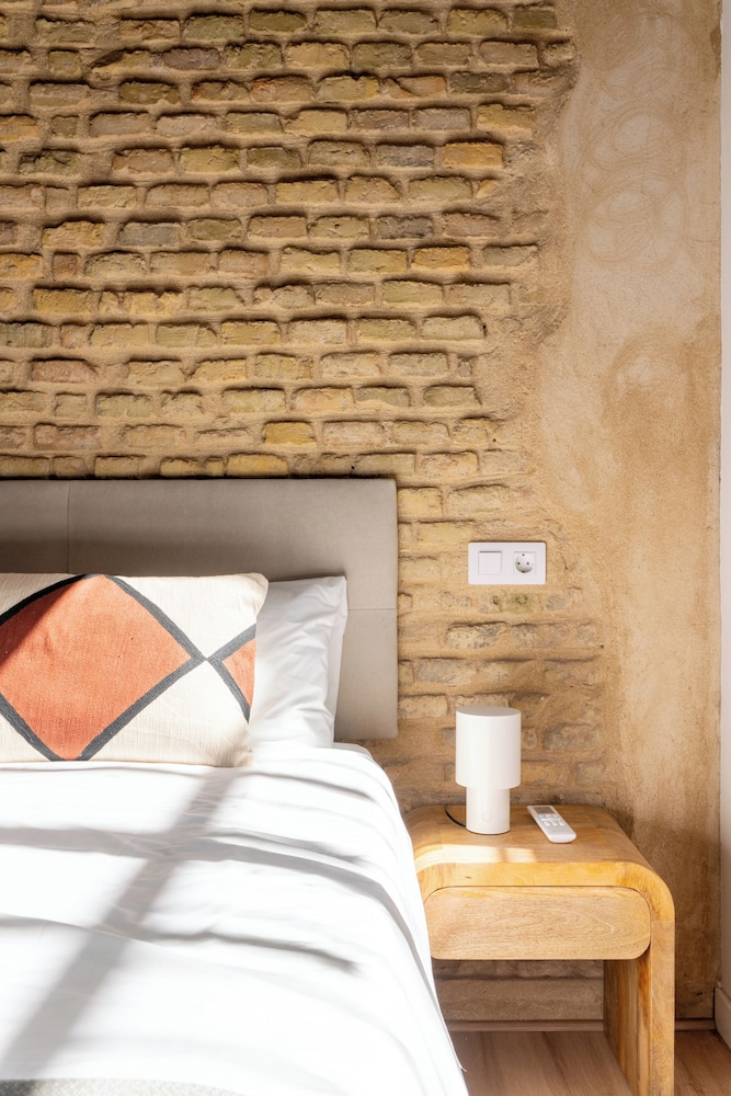One&Lux Casa Barrabas