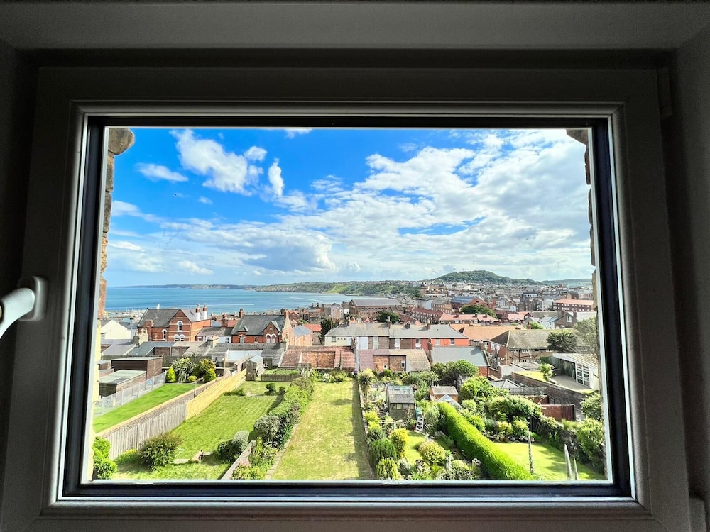 Casa Bella Scarborough view 2