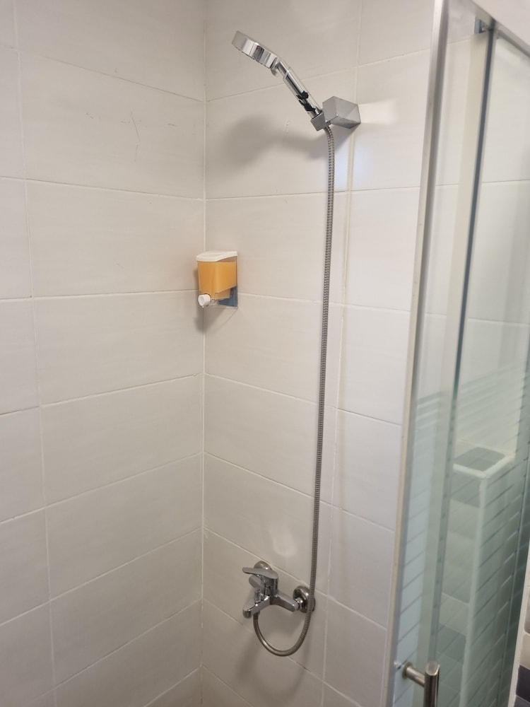Luxurious Amman Apartment With Private Pool and Modern Amenities