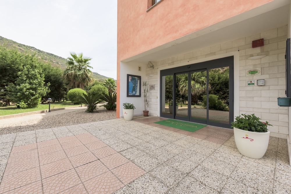 Hotel Isola Rossa