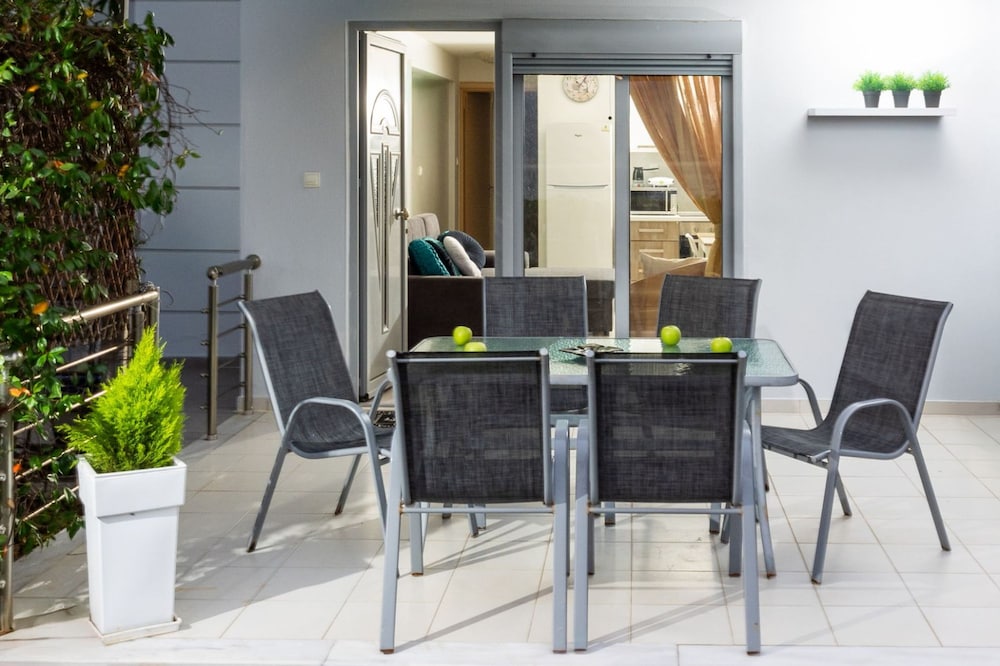 Placebo Apartment in Greece