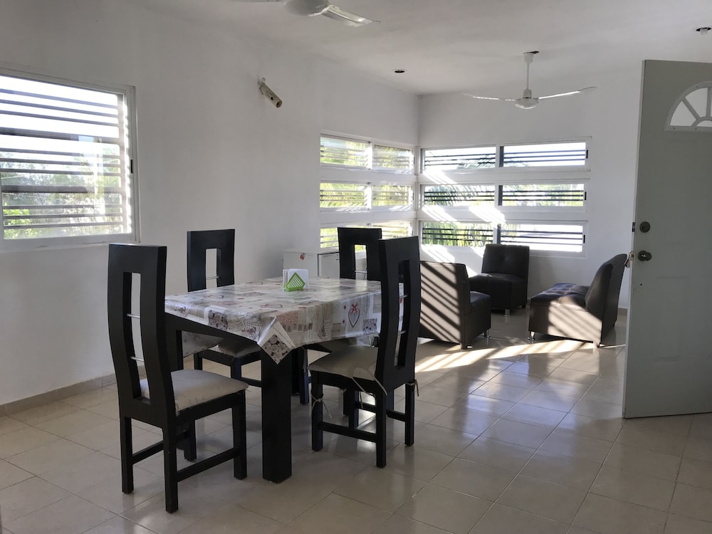 330 Hotel Altabrisa