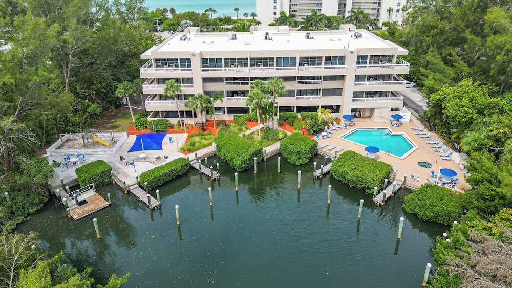 Longboat Bay Club by Coolvacay