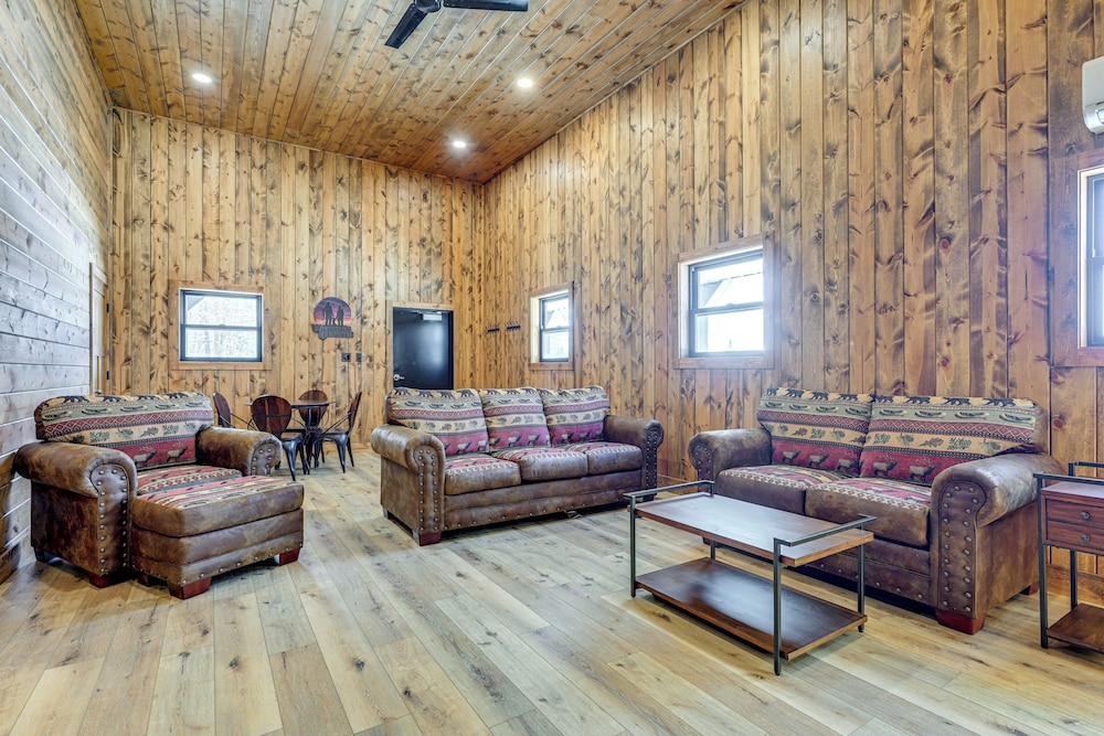 Hunt, Fish & Boat: Northwoods Hideaway