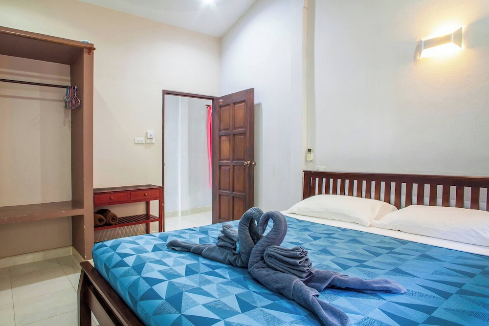 House 4 People sea View 100 m From the Beach