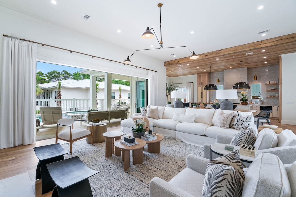 Private Pool, Gulf Tower Views, Close To Beach Access - Newly Designed 6 Bedroom Home by RedAwning view 3