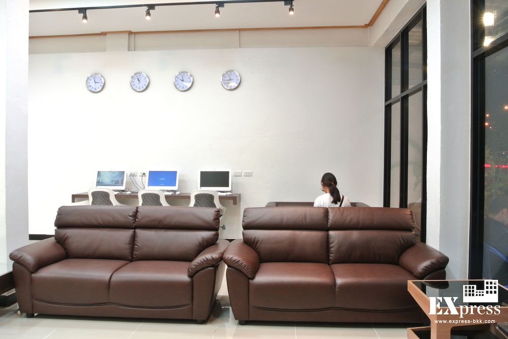 Express Hostel