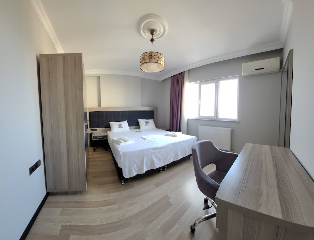 Alissa Suite view 2