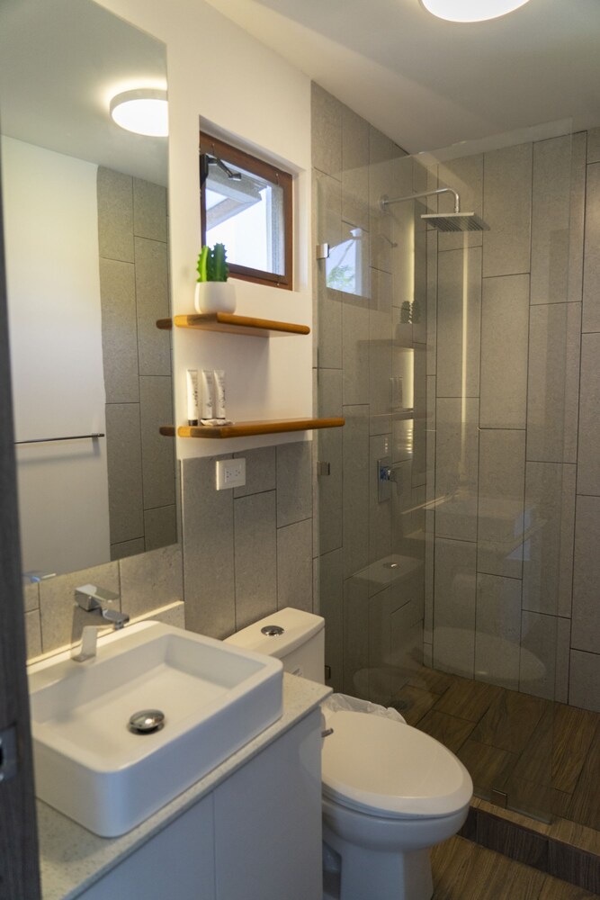 Luxury Villa w Direct Pool Entry Monterrico