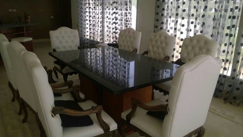 Amazing 4 Bedroom Villa view 4