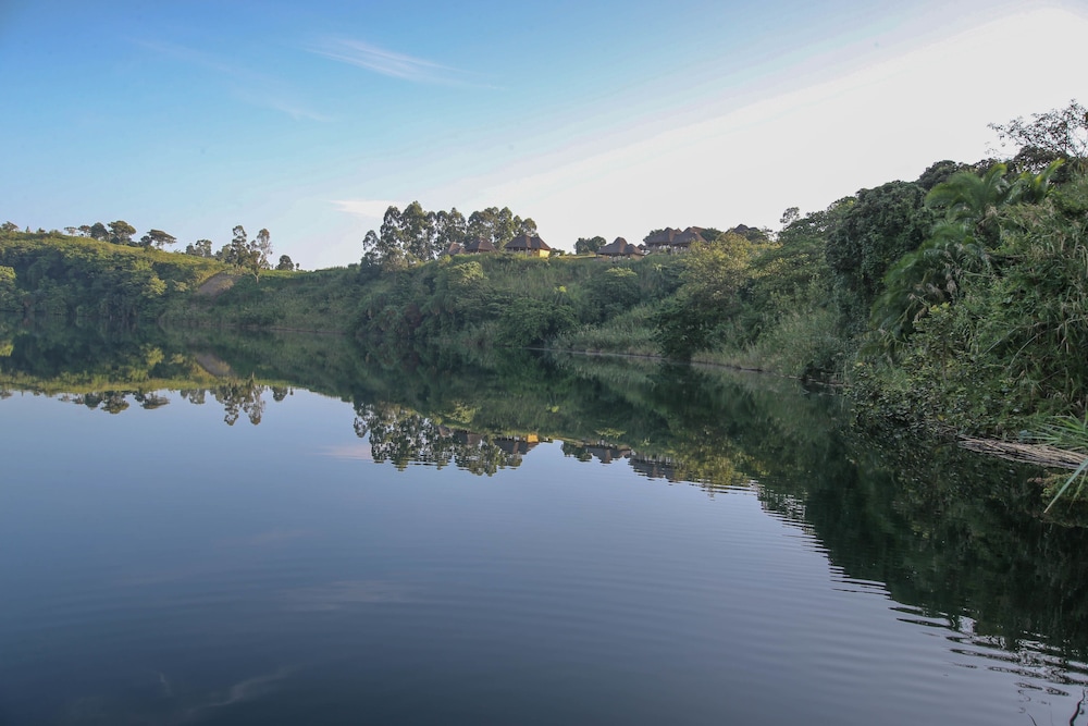 Crater Safari Lodge