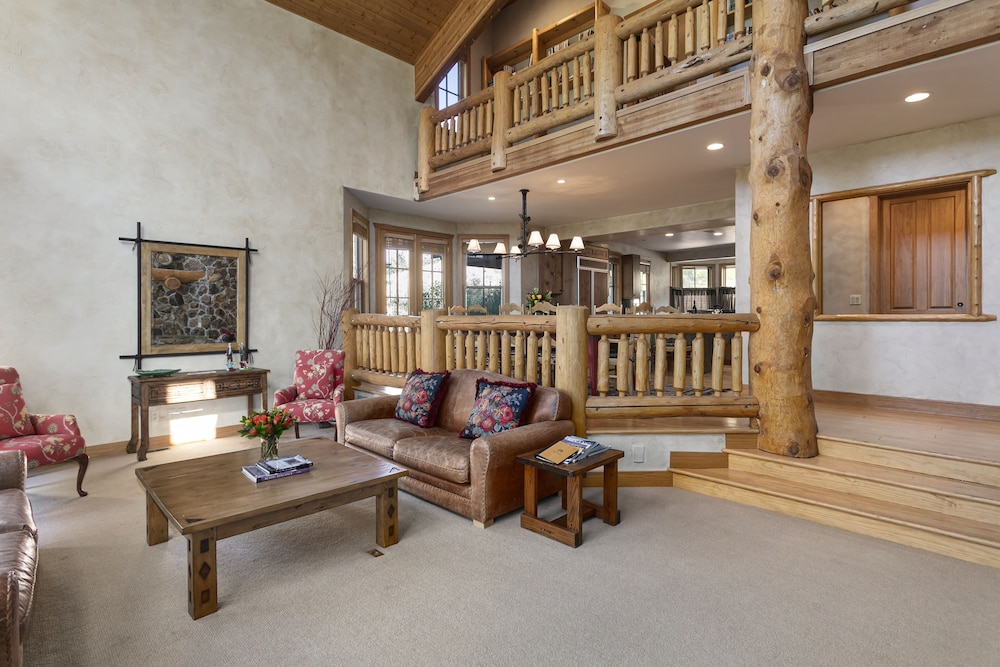 Thistle Drive Home at Deer Valley Resort - 4 Bedroom Home #3020 4 Condo