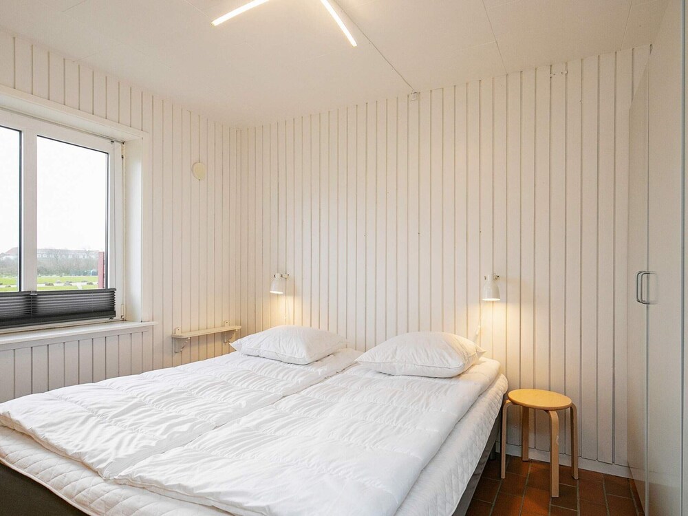 4 Person Holiday Home on a Holiday Park