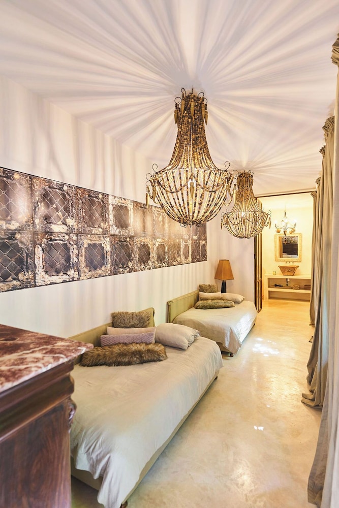 RIAD YLHA