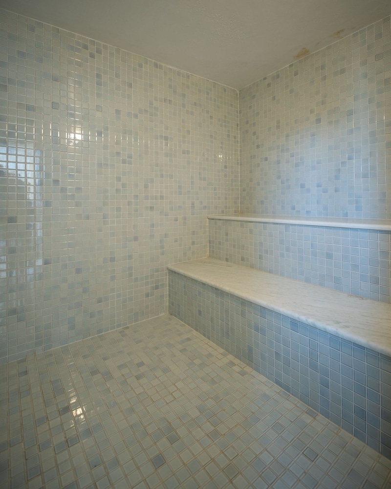 Angra - Mombaça | Mansão Espetacular Beira-Mar, 7 Suites - por Casapē Rio