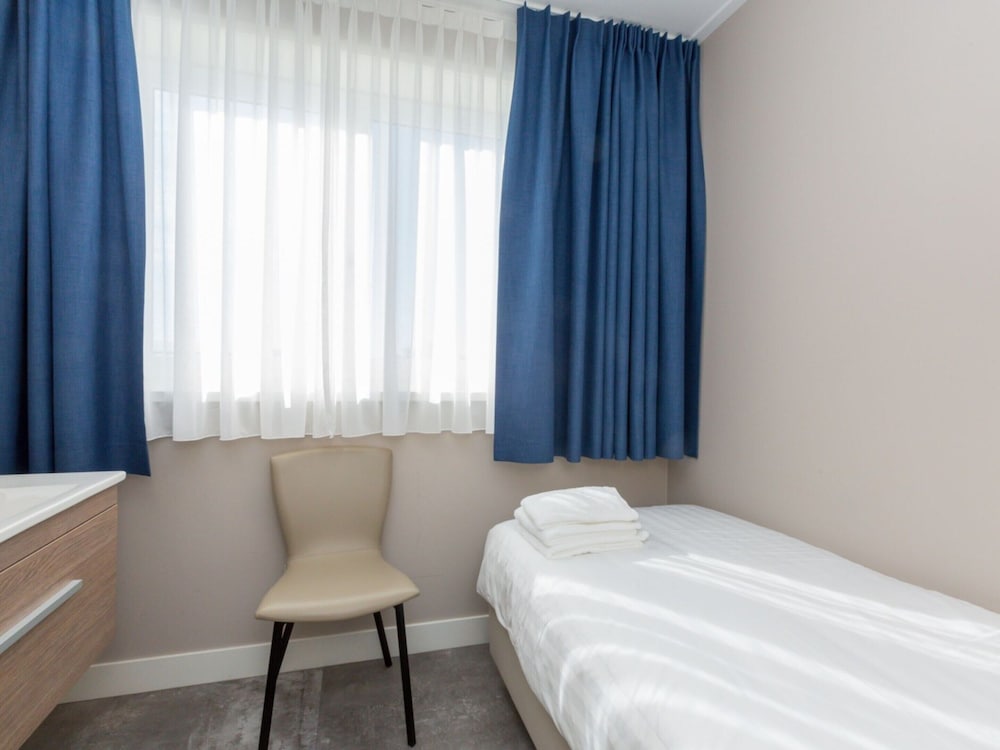 Luxury Apartment With sun Shower at the Edge of the Beautiful Oostkapelle view 4