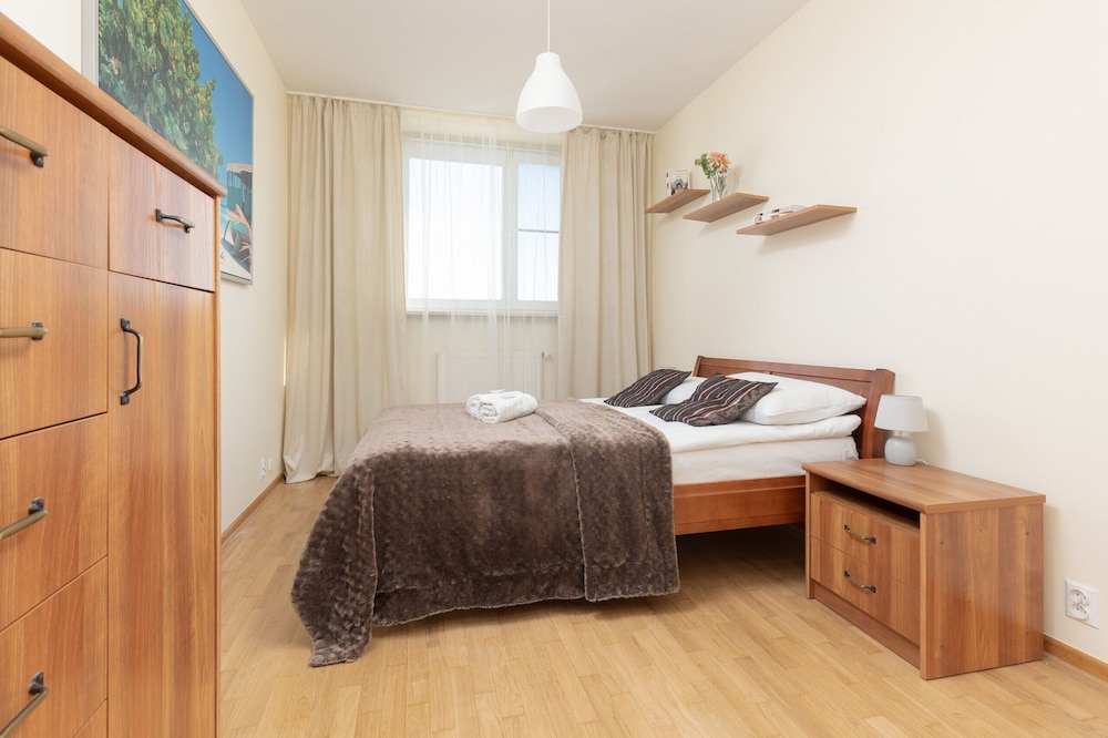 Belgradzka Apartment Warsaw by Renters view 5