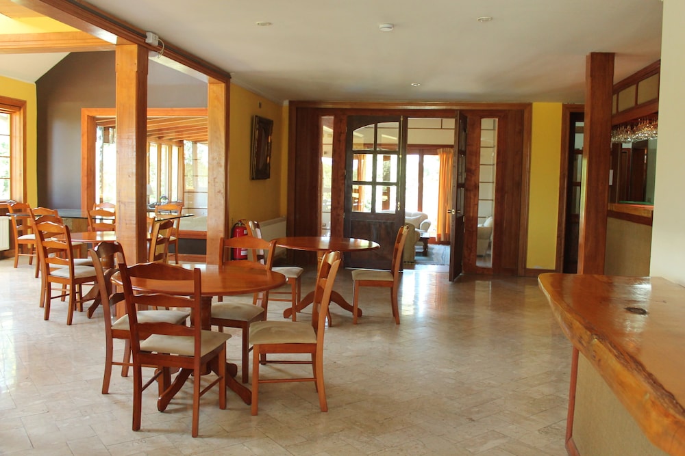 Hotel Alto Puerto Varas