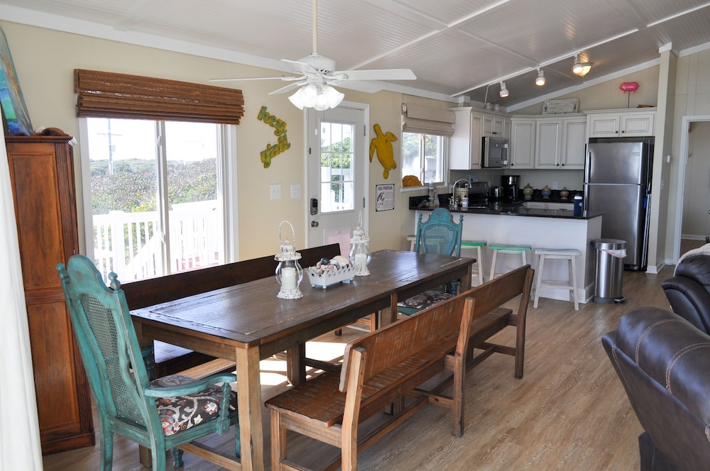 Sunray Cottage by Topsail Realty