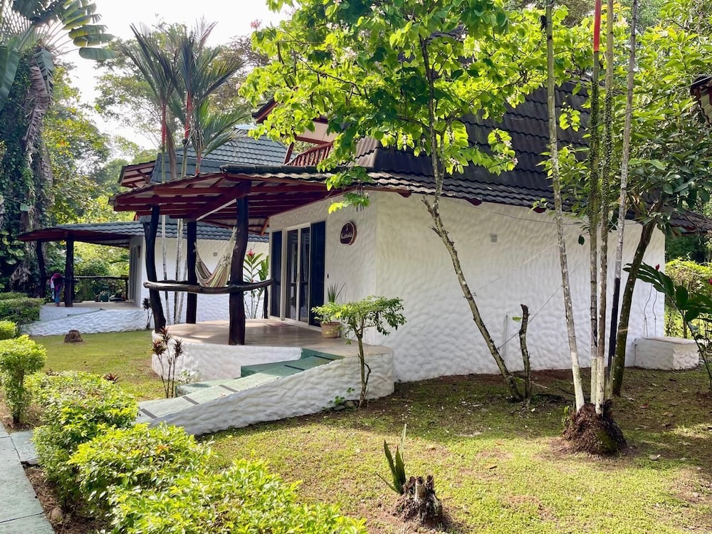 Hotel Los Continentes - Image 1