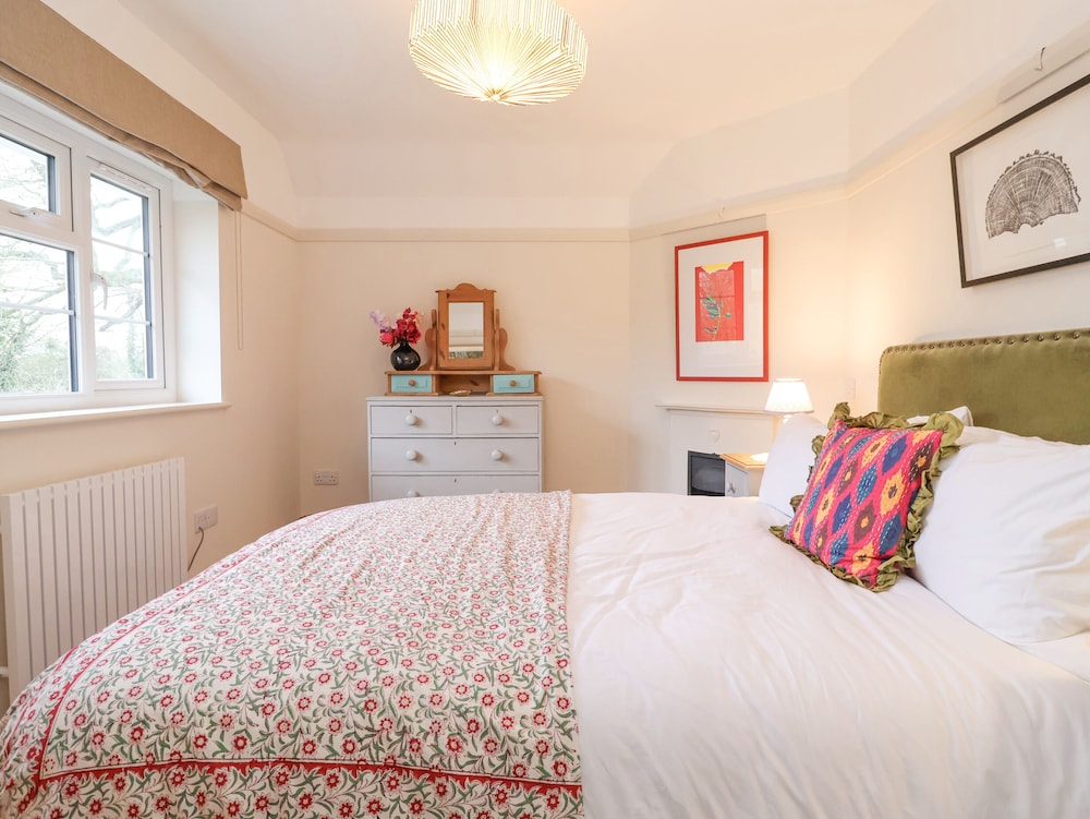 3 Chantry Cottages