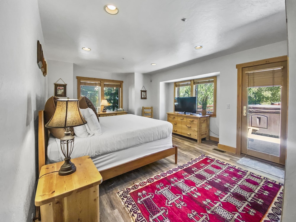 Deer Valley Escapes - Park City Ski Resort Condos