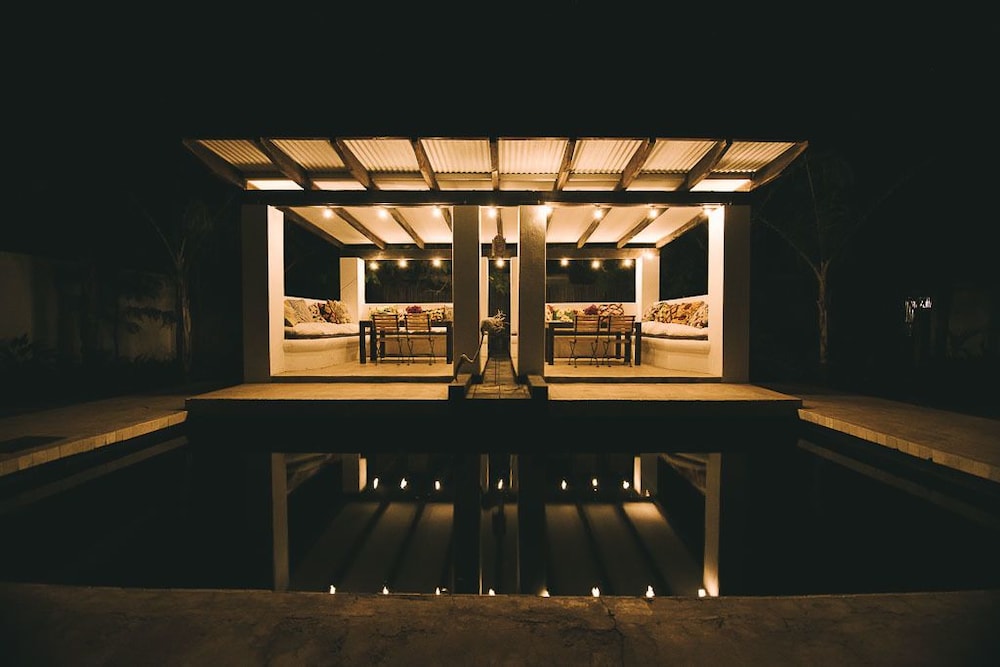 Shiraz Estate Villa & Studios