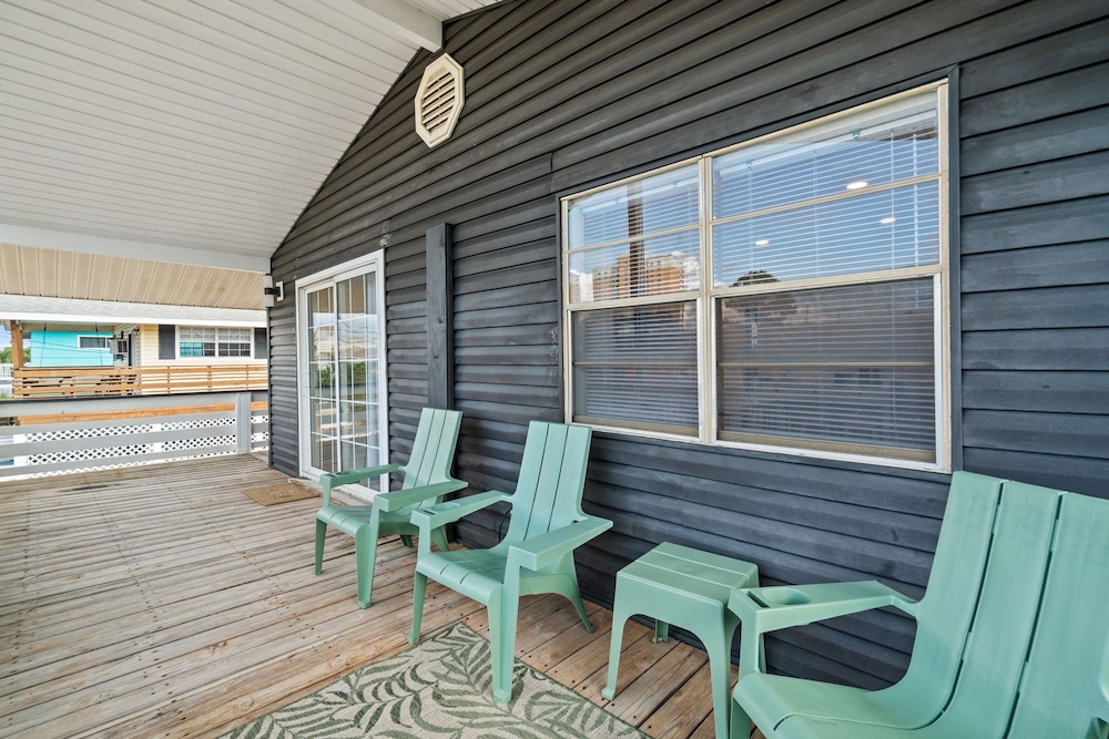 The Beach Bungalow by Book That Condo