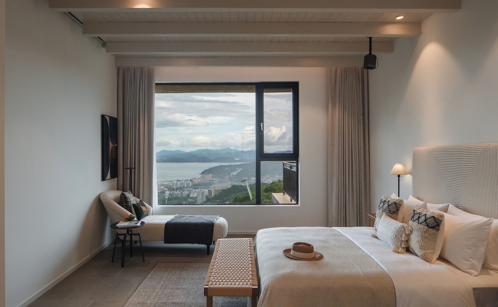 Miyue Shenzhen Tianlu Secret Wild Wizard Holiday Hotel
