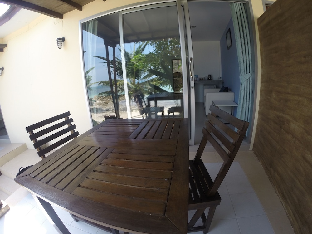 Moon Beach Resort